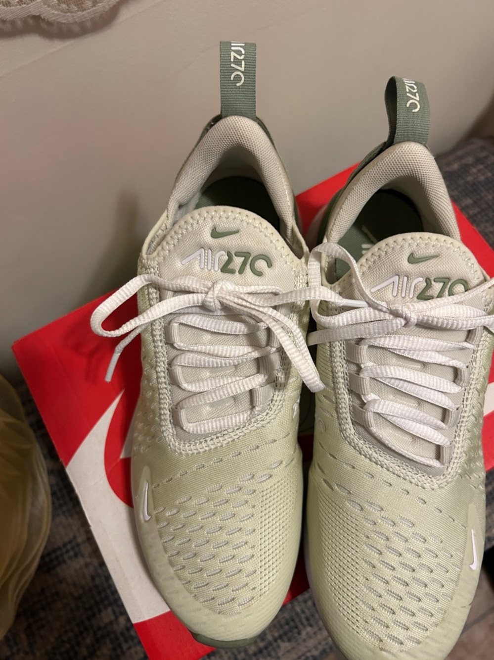 Nike Air Max 270 Sneakers in Light Sage and White like new